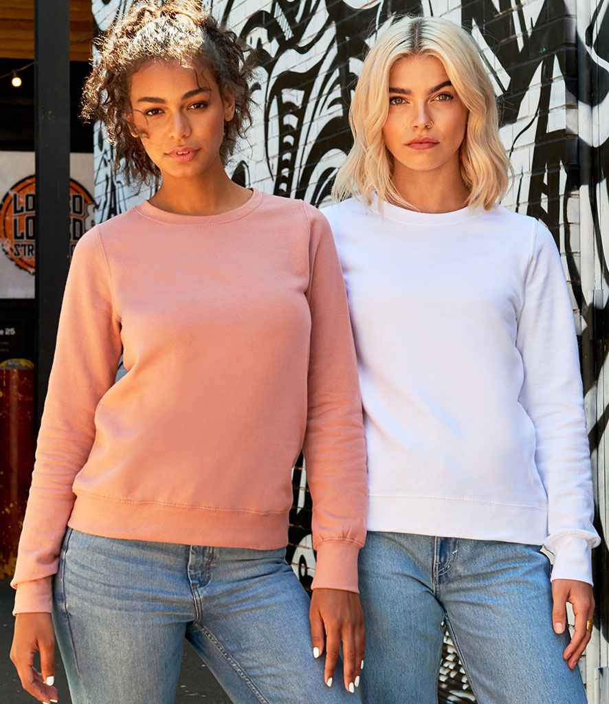 JH030F Dusty Pink Model