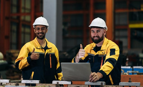 Why DeWalt Workwear Is the Go-To Choice for Tradespeople in 2025